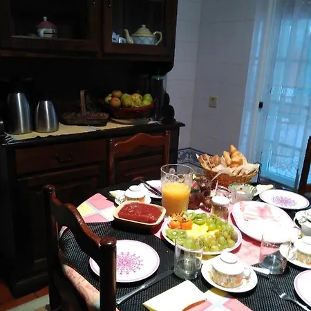 Bed and Breakfast Quinta Nova Do Almeida 3*