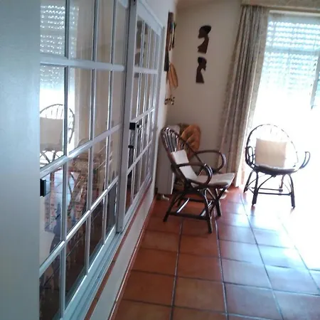 Quinta Nova Do Almeida Bed and Breakfast