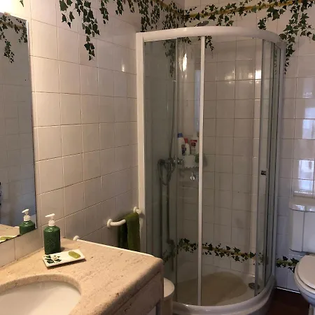 Quinta Nova Do Almeida Bed and Breakfast 3*